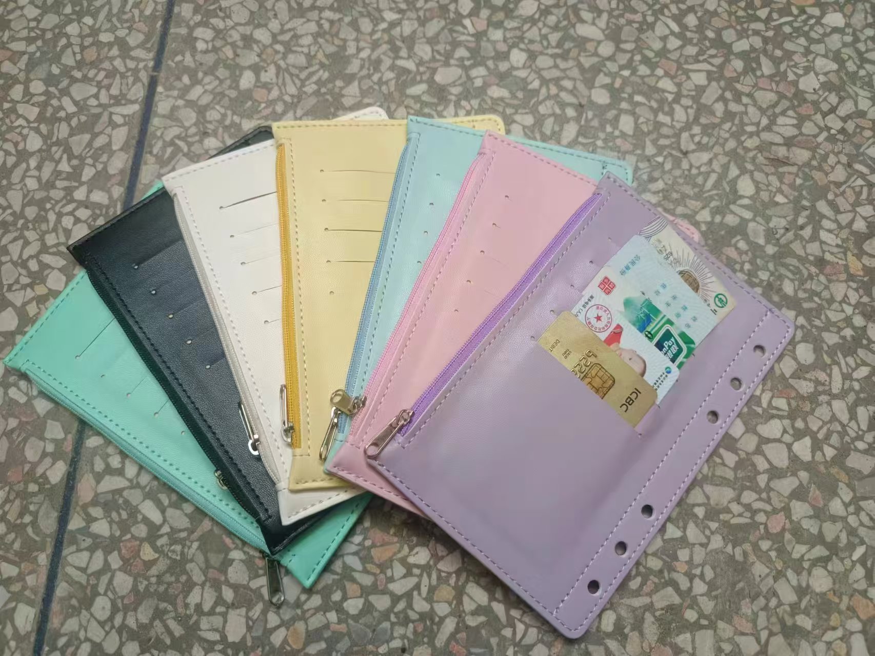 Laptop Accessories Pink - Classeur A6 rose à 6 anneaux,
